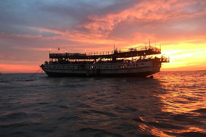 Sunset Dinner and drinks includes a Floating Village cruise tour. - What the $49 price really covers