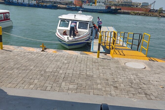 Taxi Phnom Penh or Techo Airport to Sihanoukville or vice versa - What the private vehicle setup is really worth