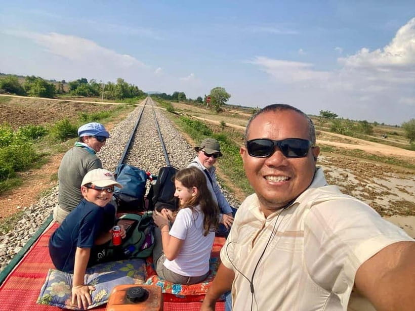 Taxi Siem Reap to Battambang, Sightseeing, Return, Day Trip - What private transport adds to the day
