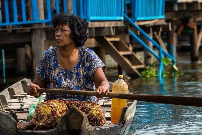 Teach English and discover Cambodia beautiful floating village - Seeing Tonle Sap at Kampong Khleang