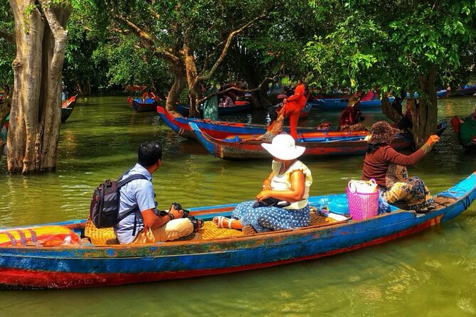 Teach English and discover Cambodia beautiful floating village - Who will enjoy this experience most?
