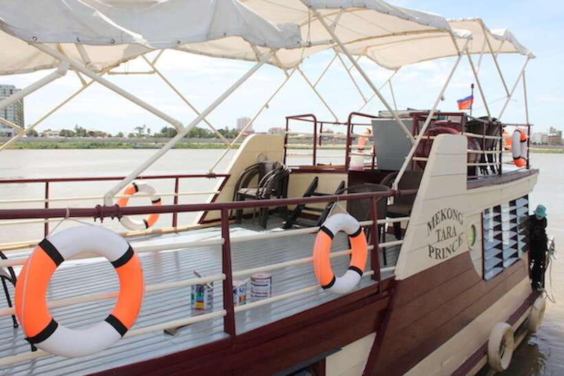Tonle Sap Cruise & land Tour between Phnom Penh & Siem Reap - The road journey through rural Cambodia