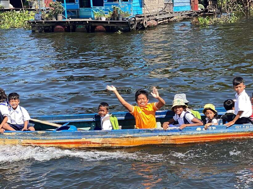 Tonle sap, Kompong Phluk (Floating village) - Arriving at Kampong Phluk’s Stilt Houses
