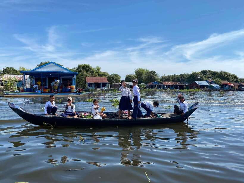 Tonle sap, Kompong Phluk (Floating village) Private Tour - The Floating Village and Stilt Houses
