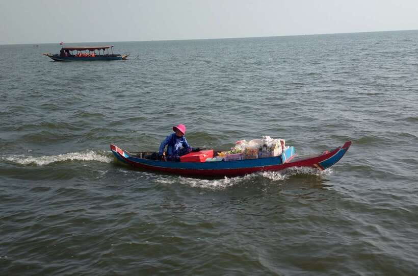Tonle Sap Tour of Kompong Phluk Village & Evening Food tour - A brief look at traditional Khmer homes