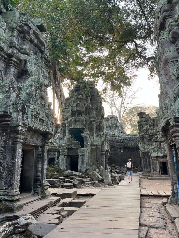Tour de friends - Discover Angkor Wat Full Day Bike Tour - Banteay Kdei and Ta Prohm in the morning