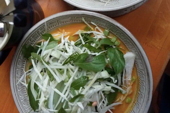Ultimate Phnom Penh Food Tour by Tuk Tuk: 20 Tastings and Drinks - Kandal Market and a restaurant that found a new audience