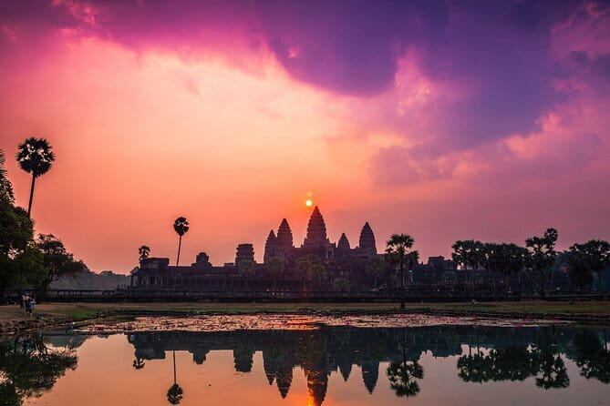 Viewing Sunrise At Angkor Half-Day Tour - Breakfast inside the Angkor complex