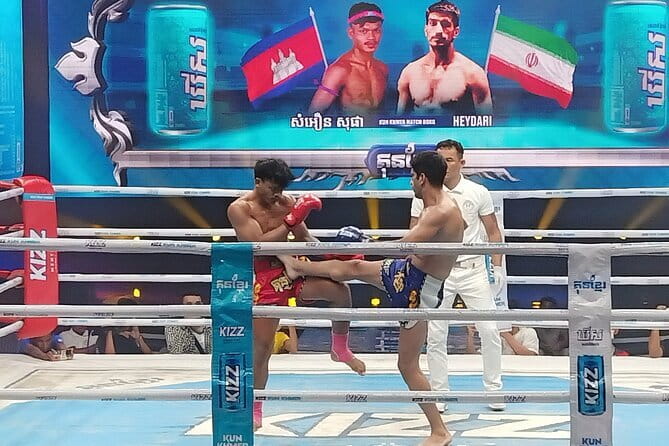 Watch Live Khmer Traditional boxing in Phnom Penh - Photos with fighters and time inside the ring